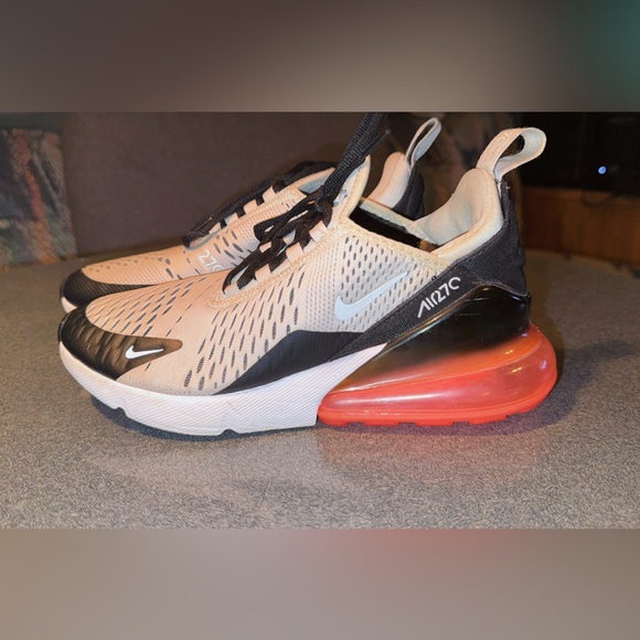 Nike Air Max 270 Big Kids shoes - Picture 1 of 5